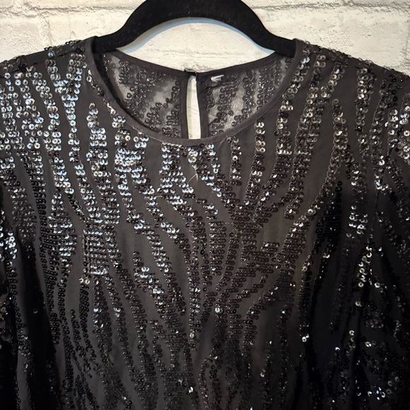 Like New, Elegant Black Sequin Women's Top - Picture 5 of 6
